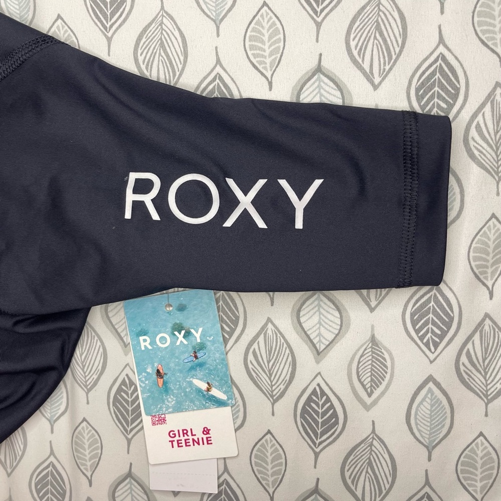 Roxy Girls' Whole Hearted Short Sleeve Rashguard surf shirt. UPF 50. NWT - Picture 4 of 5